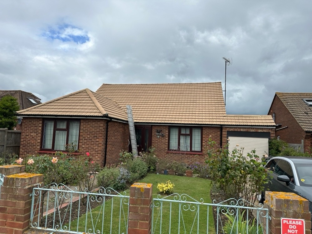 Completed tiled roof on bungalow
